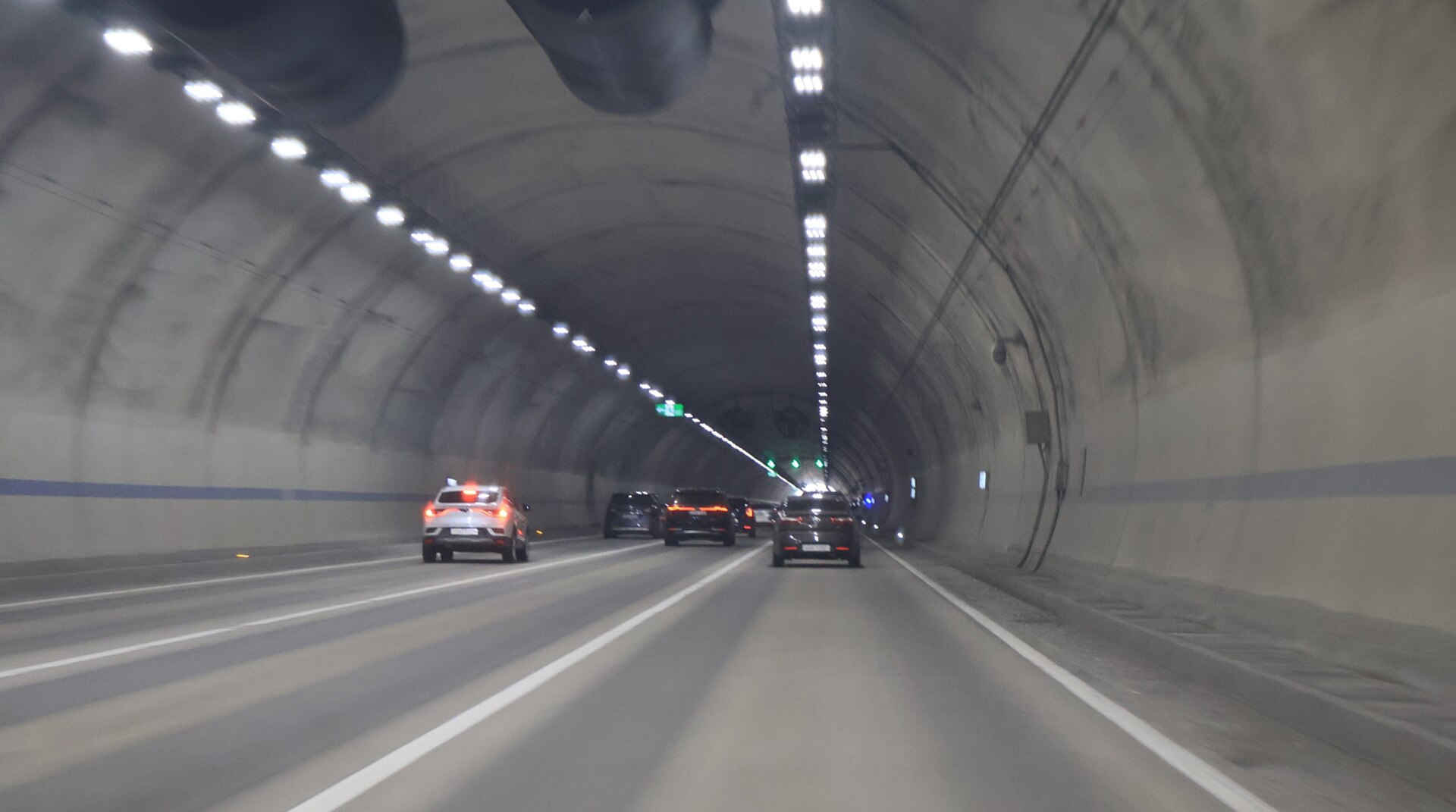Straßentunnel als vernetzte zivile Überwachungsanwendung